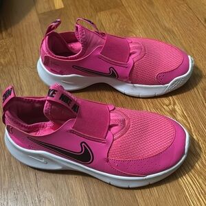 Big Girls Star Runner 4 Casual Sneakers from Finish Line